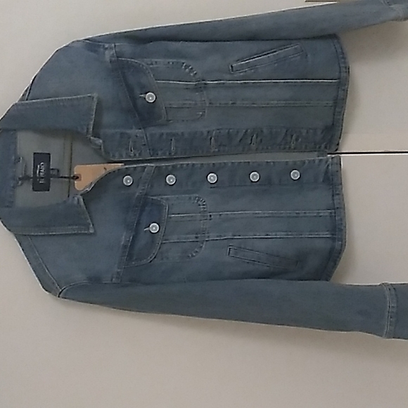 Jean jacket - Picture 1 of 2